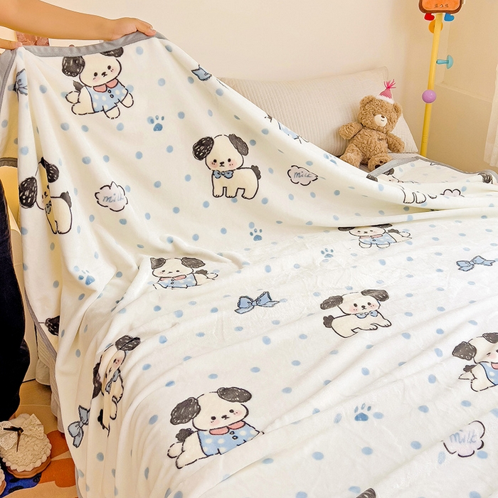 91家纺网 家纺一手货源 找家纺 启发毛毯 2025新款高克重双面牛奶绒盖毯 圆点狗