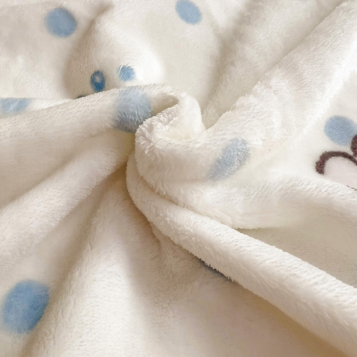 91家纺网 家纺一手货源 找家纺 启发毛毯 2025新款高克重双面牛奶绒盖毯 圆点狗