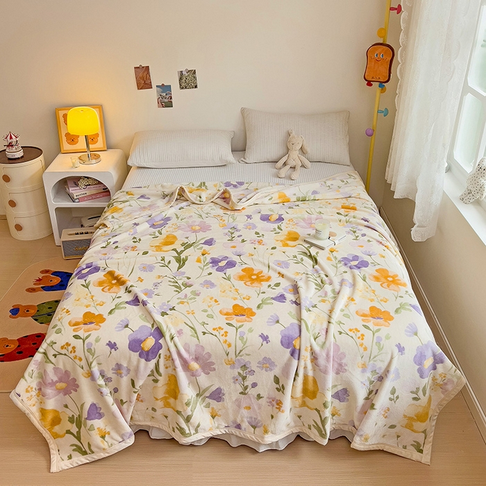 91家纺网 家纺一手货源 找家纺 启发毛毯 2025新款高克重双面牛奶绒盖毯 争艳花朵