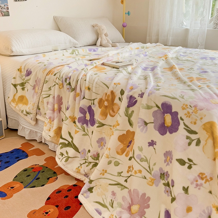 91家纺网 家纺一手货源 找家纺 启发毛毯 2025新款高克重双面牛奶绒盖毯 争艳花朵