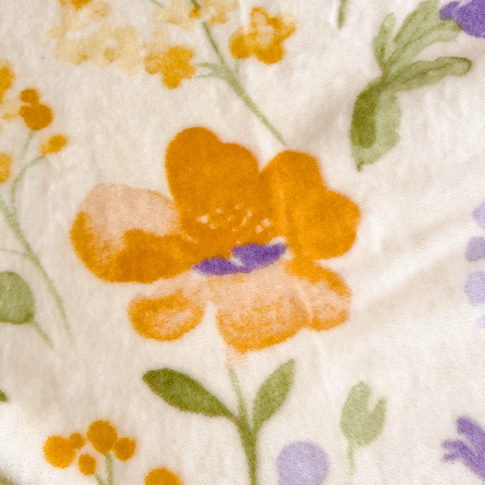 91家纺网 家纺一手货源 找家纺 启发毛毯 2025新款高克重双面牛奶绒盖毯 争艳花朵