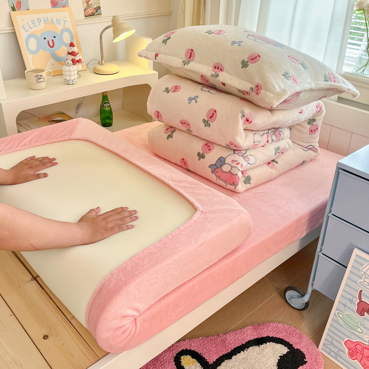 川悦生活 2025新款雪花绒宿舍床笠款三件套 郁金奶兔