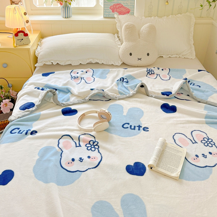 91家纺网 家纺一手货源 找家纺 启发毛毯 2025新款高克重双面牛奶绒盖毯 海盐兔兔