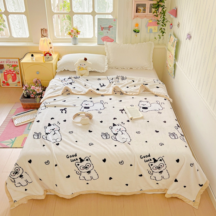 91家纺网 家纺一手货源 找家纺 启发毛毯 2025新款高克重双面牛奶绒盖毯 假日狗狗