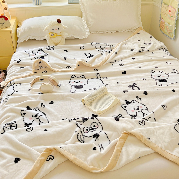 91家纺网 家纺一手货源 找家纺 启发毛毯 2025新款高克重双面牛奶绒盖毯 假日狗狗