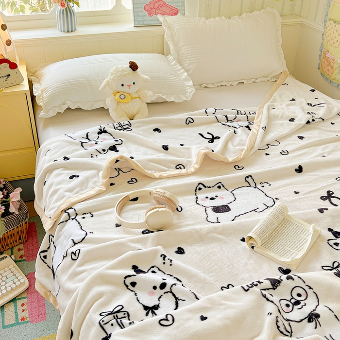 91家纺网 家纺一手货源 找家纺 启发毛毯 2025新款高克重双面牛奶绒盖毯 假日狗狗