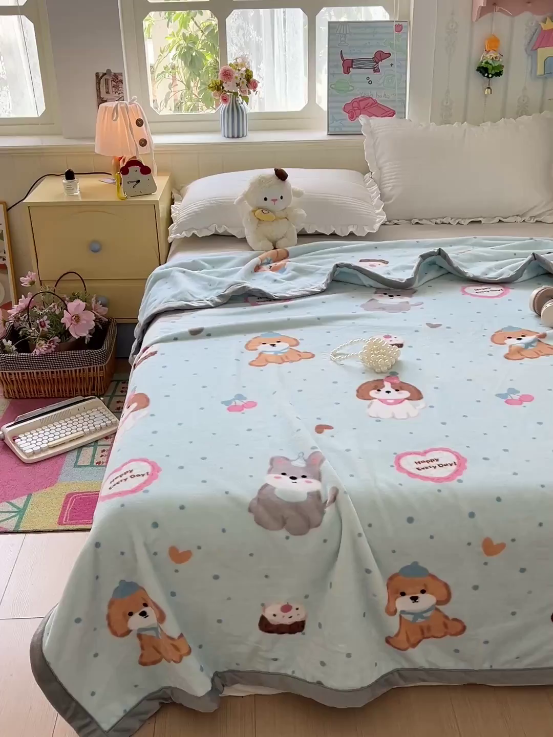 91家纺网 家纺一手货源 找家纺 启发毛毯 2025新款高克重双面牛奶绒盖毯 开心萌宠