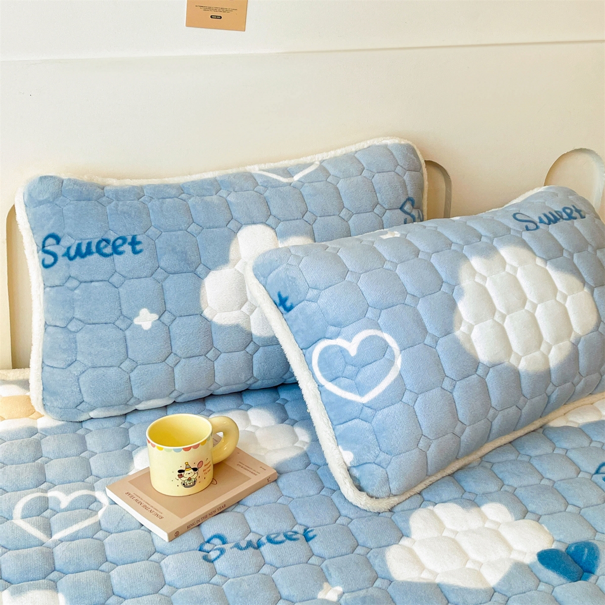 91家纺网 家纺一手货源 找家纺 雯豆家纺 2025新款加厚床垫床褥子牛奶绒床褥床护垫学生宿舍垫子铺底 牛奶绒床褥-爱心云