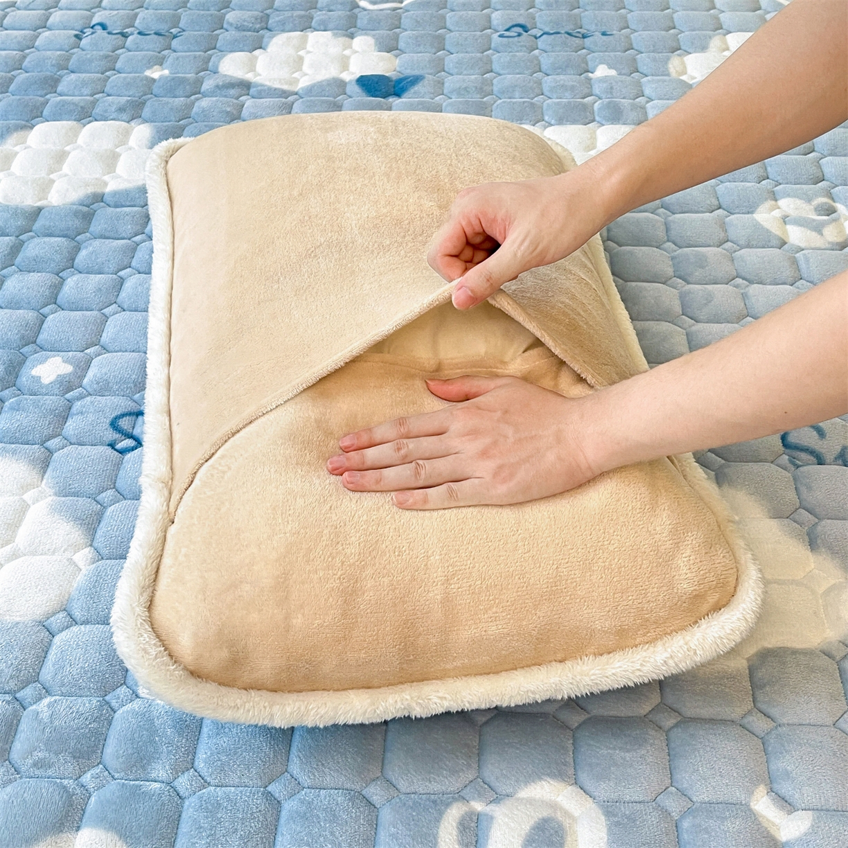 91家纺网 家纺一手货源 找家纺 雯豆家纺 2025新款加厚床垫床褥子牛奶绒床褥床护垫学生宿舍垫子铺底 牛奶绒床褥-爱心云