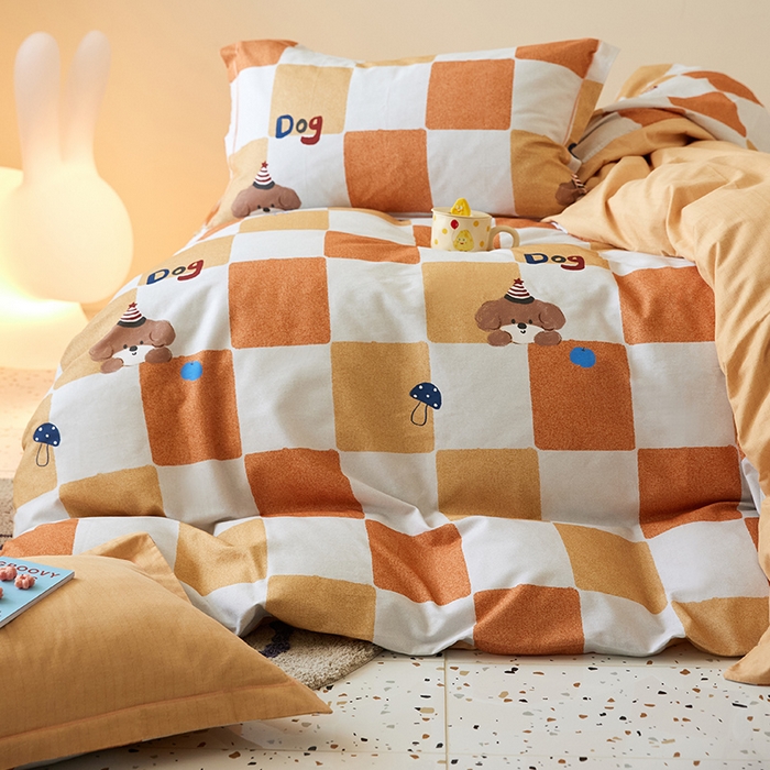 91家纺网 家纺一手货源 找家纺 梧桐树 2025新款100%全棉纯棉磨毛四件套-小清新系列 K01顽皮狗-桔