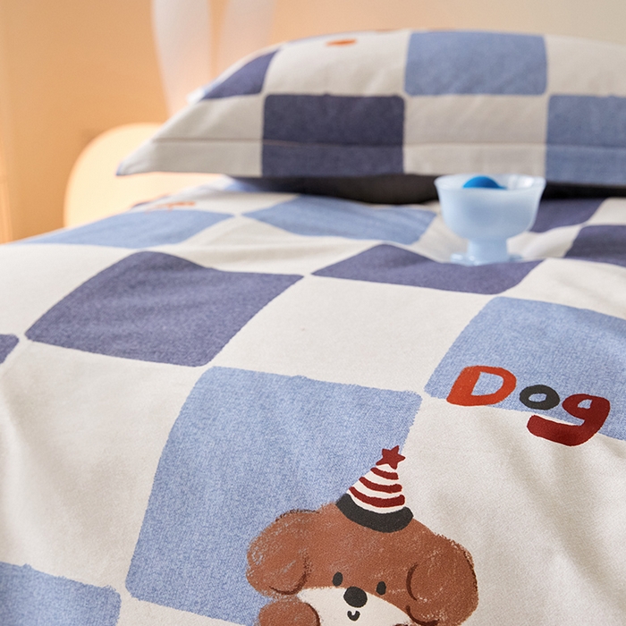 91家纺网 家纺一手货源 找家纺 梧桐树 2025新款100%全棉纯棉磨毛四件套-小清新系列 K02顽皮狗-蓝