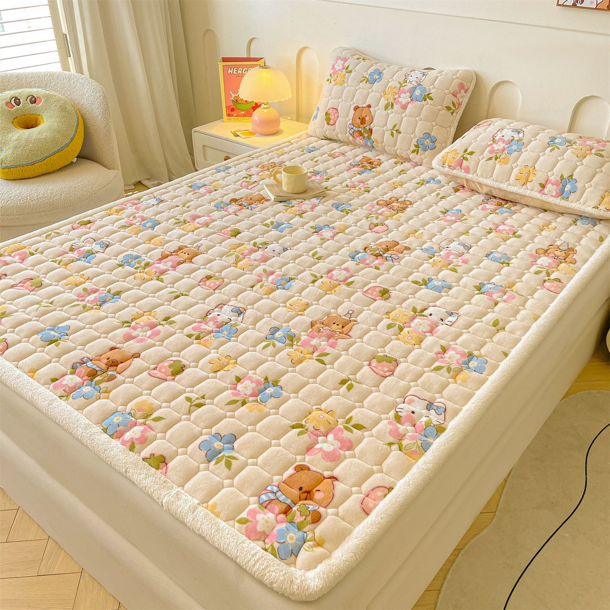 91家纺网 家纺一手货源 找家纺 雯豆家纺 2025新款加厚床垫床褥子牛奶绒床褥床护垫学生宿舍垫子铺底 牛奶绒床褥-彩色萌宠