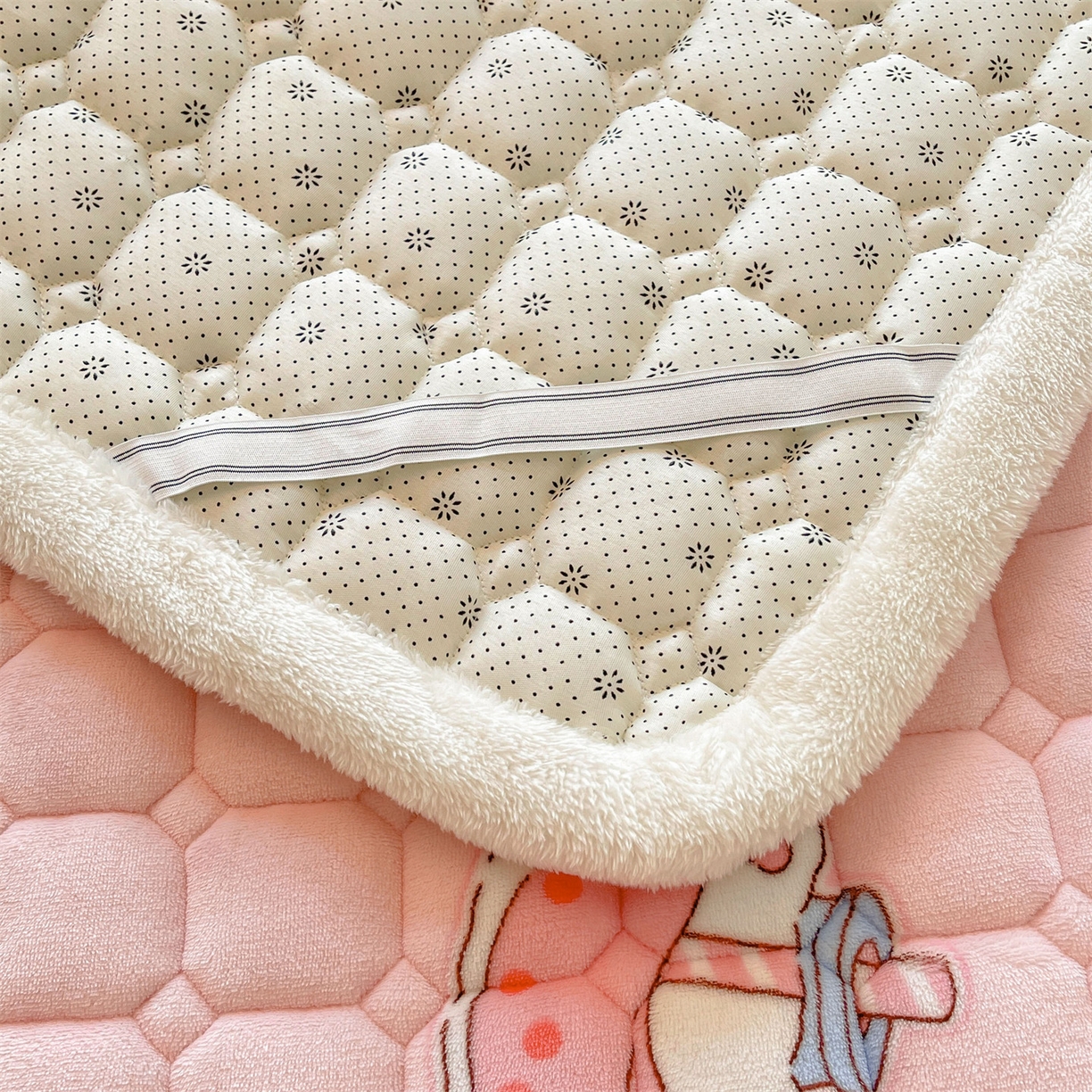 91家纺网 家纺一手货源 找家纺 雯豆家纺 2025新款加厚床垫床褥子牛奶绒床褥床护垫学生宿舍垫子铺底 牛奶绒床褥-茶杯猫咪