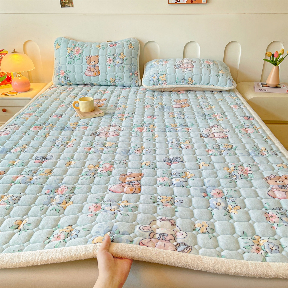 雯豆家纺 2025新款加厚床垫床褥子牛奶绒床褥床护垫学生宿舍垫子铺底 牛奶绒床褥-多彩生活