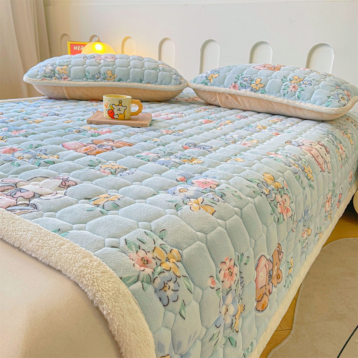 91家纺网 家纺一手货源 找家纺 雯豆家纺 2025新款加厚床垫床褥子牛奶绒床褥床护垫学生宿舍垫子铺底 牛奶绒床褥-多彩生活