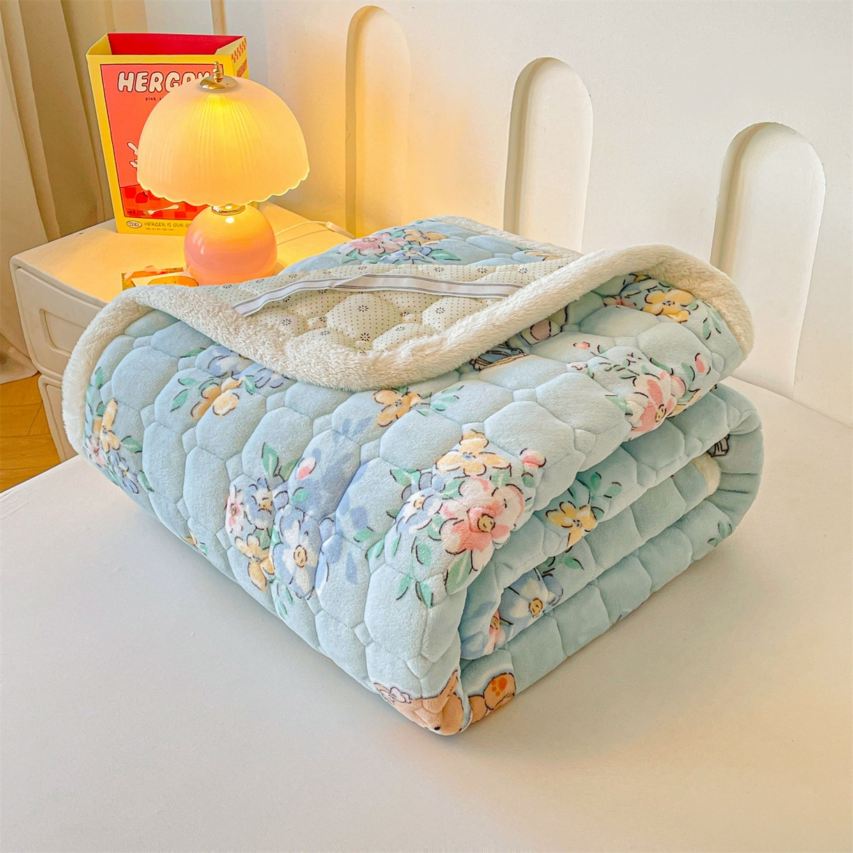 91家纺网 家纺一手货源 找家纺 雯豆家纺 2025新款加厚床垫床褥子牛奶绒床褥床护垫学生宿舍垫子铺底 牛奶绒床褥-多彩生活