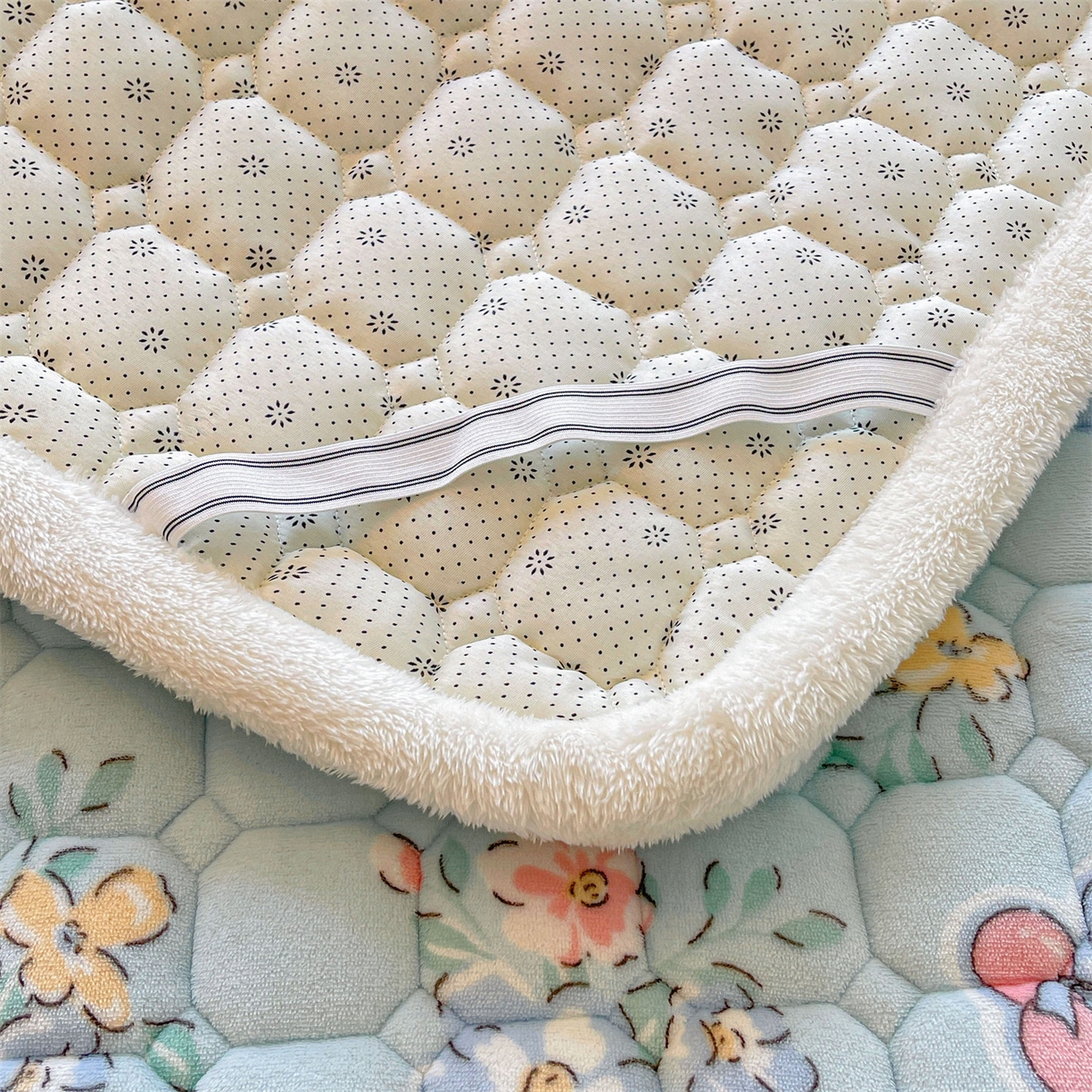 91家纺网 家纺一手货源 找家纺 雯豆家纺 2025新款加厚床垫床褥子牛奶绒床褥床护垫学生宿舍垫子铺底 牛奶绒床褥-多彩生活