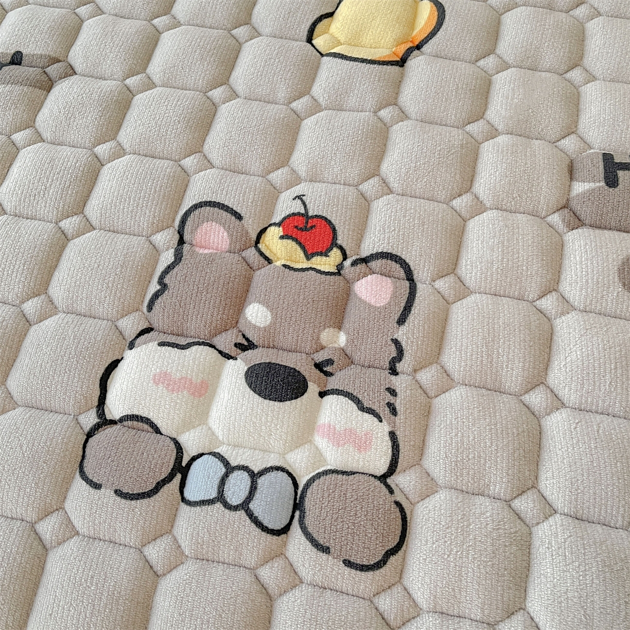 91家纺网 家纺一手货源 找家纺 雯豆家纺 2025新款加厚床垫床褥子牛奶绒床褥床护垫学生宿舍垫子铺底 牛奶绒床褥-假日小狗