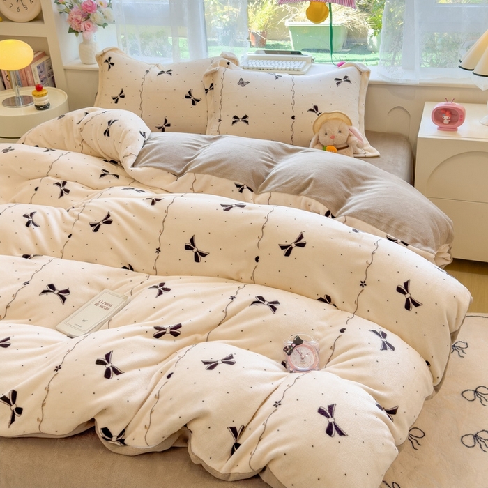 91家纺网 家纺一手货源 找家纺 （总）丝羽坊 2025新款200克加厚小清新牛奶绒床单款 床笠款四件套 被套