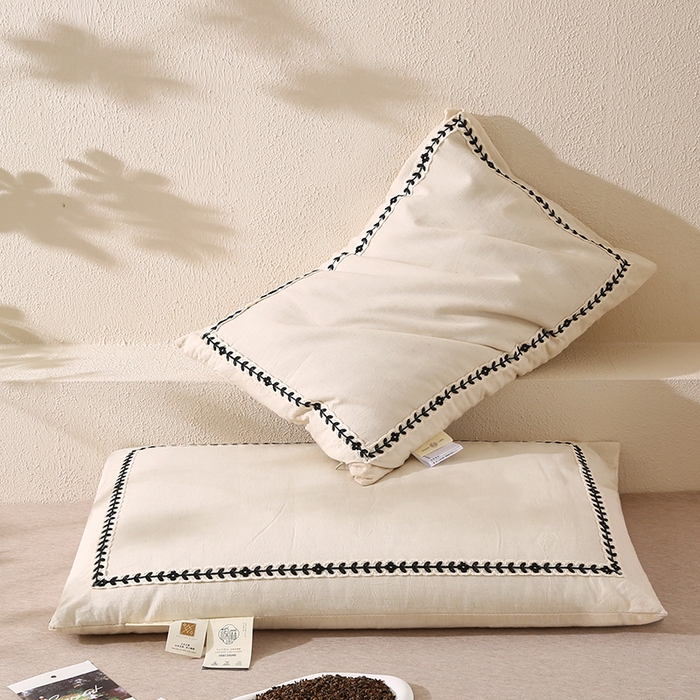 91家纺网 家纺一手货源 找家纺 （总）蔻眠 山屿清梦棉麻刺绣荞麦护颈枕芯亚麻全荞麦壳成人枕头