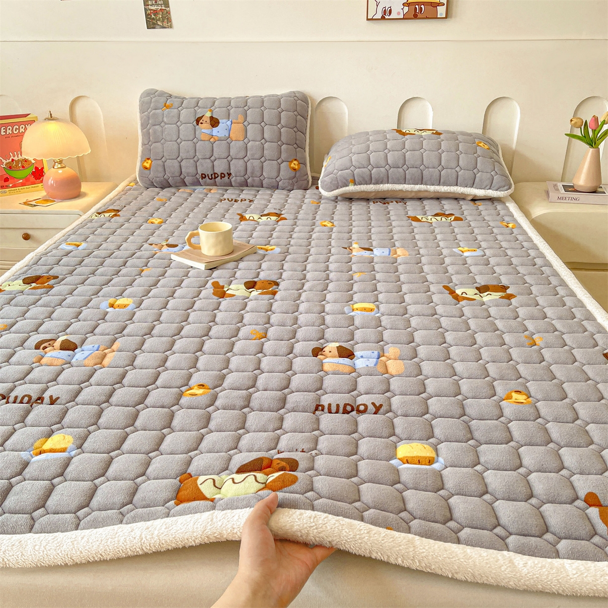 雯豆家纺 2025新款加厚床垫床褥子牛奶绒床褥床护垫学生宿舍垫子铺底 牛奶绒床褥-腊肠狗