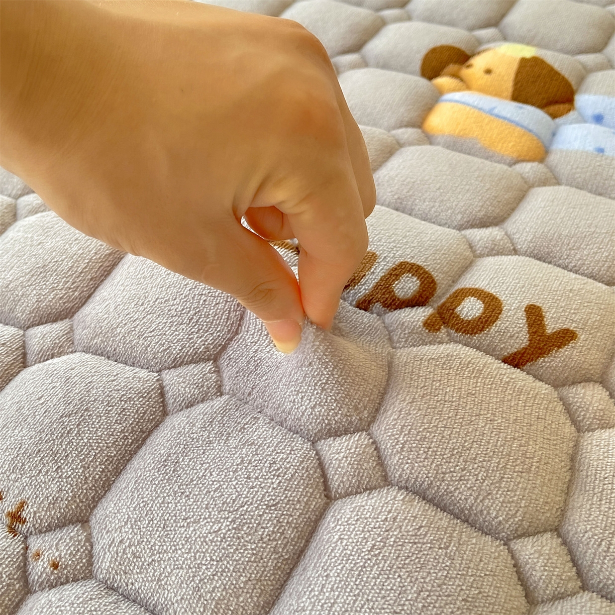 91家纺网 家纺一手货源 找家纺 雯豆家纺 2025新款加厚床垫床褥子牛奶绒床褥床护垫学生宿舍垫子铺底 牛奶绒床褥-腊肠狗