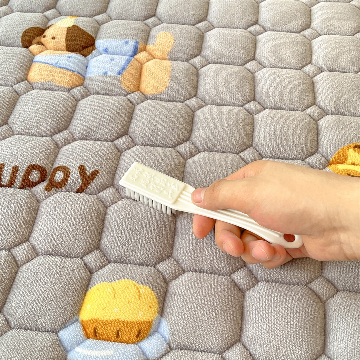 91家纺网 家纺一手货源 找家纺 雯豆家纺 2025新款加厚床垫床褥子牛奶绒床褥床护垫学生宿舍垫子铺底 牛奶绒床褥-腊肠狗