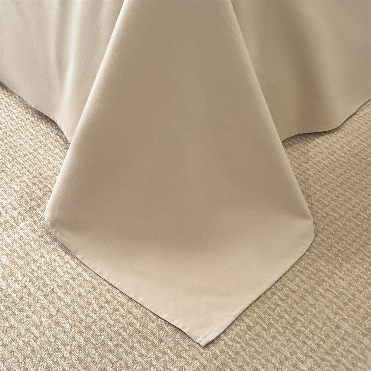 91家纺网 家纺一手货源 找家纺 笙意家纺 2025新款A类全棉纯棉磨毛刺绣印花四件套 白苔