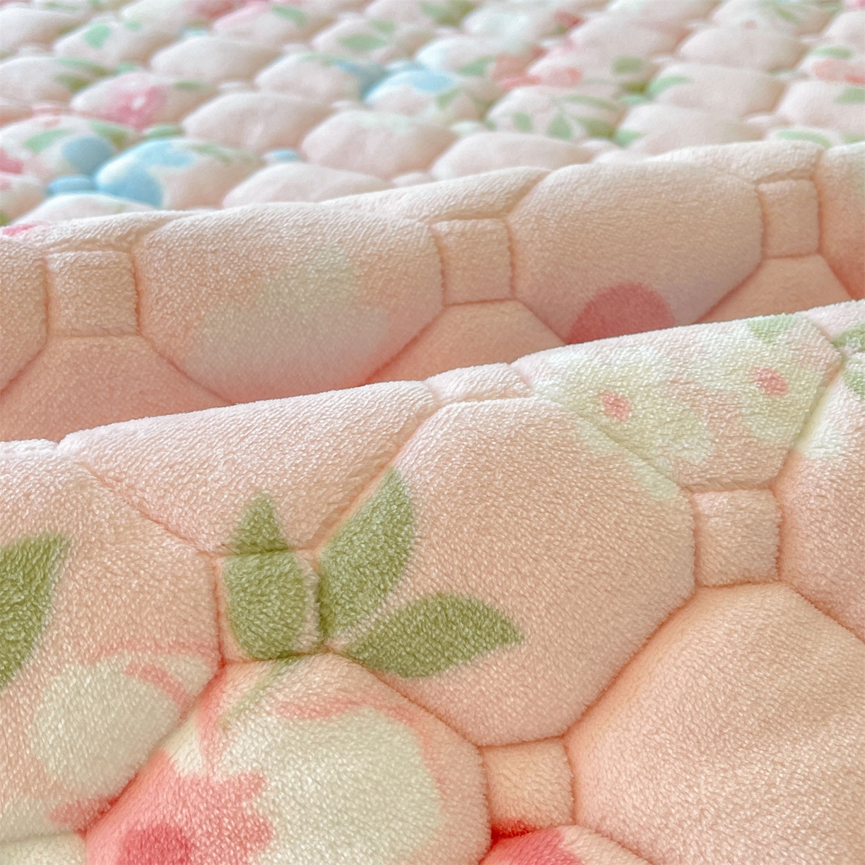 91家纺网 家纺一手货源 找家纺 雯豆家纺 2025新款加厚床垫床褥子牛奶绒床褥床护垫学生宿舍垫子铺底 牛奶绒床褥-莱茵