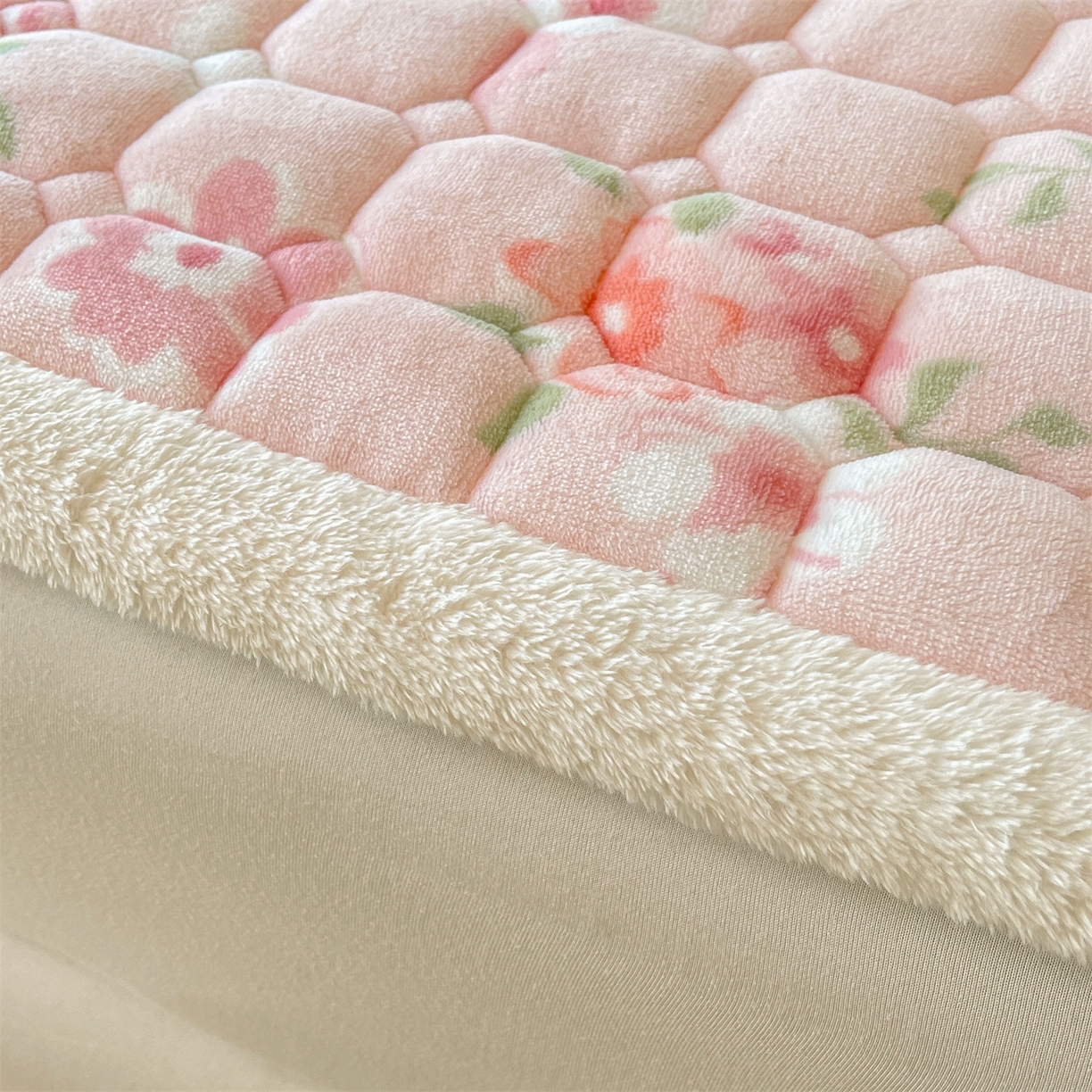 91家纺网 家纺一手货源 找家纺 雯豆家纺 2025新款加厚床垫床褥子牛奶绒床褥床护垫学生宿舍垫子铺底 牛奶绒床褥-莱茵