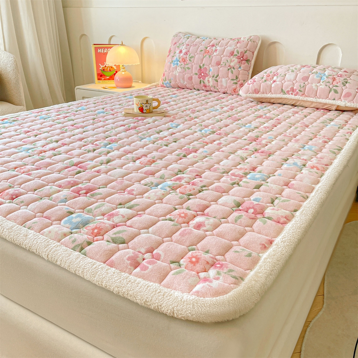 91家纺网 家纺一手货源 找家纺 雯豆家纺 2025新款加厚床垫床褥子牛奶绒床褥床护垫学生宿舍垫子铺底 牛奶绒床褥-莱茵