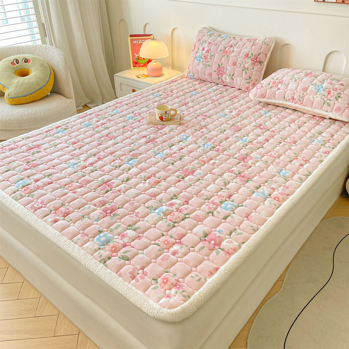 91家纺网 家纺一手货源 找家纺 雯豆家纺 2025新款加厚床垫床褥子牛奶绒床褥床护垫学生宿舍垫子铺底 牛奶绒床褥-莱茵