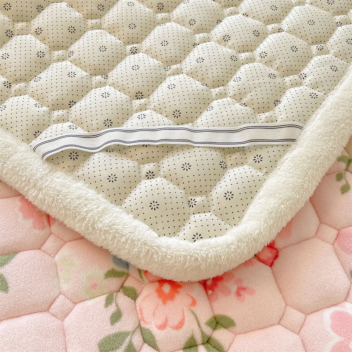 91家纺网 家纺一手货源 找家纺 雯豆家纺 2025新款加厚床垫床褥子牛奶绒床褥床护垫学生宿舍垫子铺底 牛奶绒床褥-莱茵