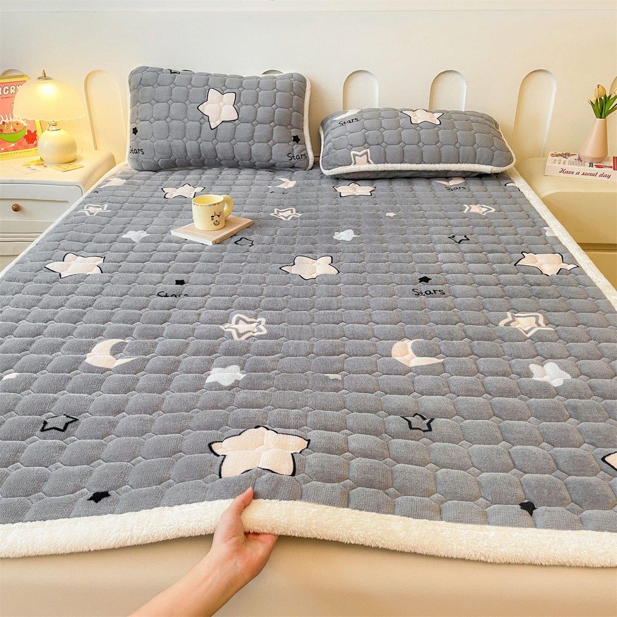 雯豆家纺 2025新款加厚床垫床褥子牛奶绒床褥床护垫学生宿舍垫子铺底 牛奶绒床褥-满天星