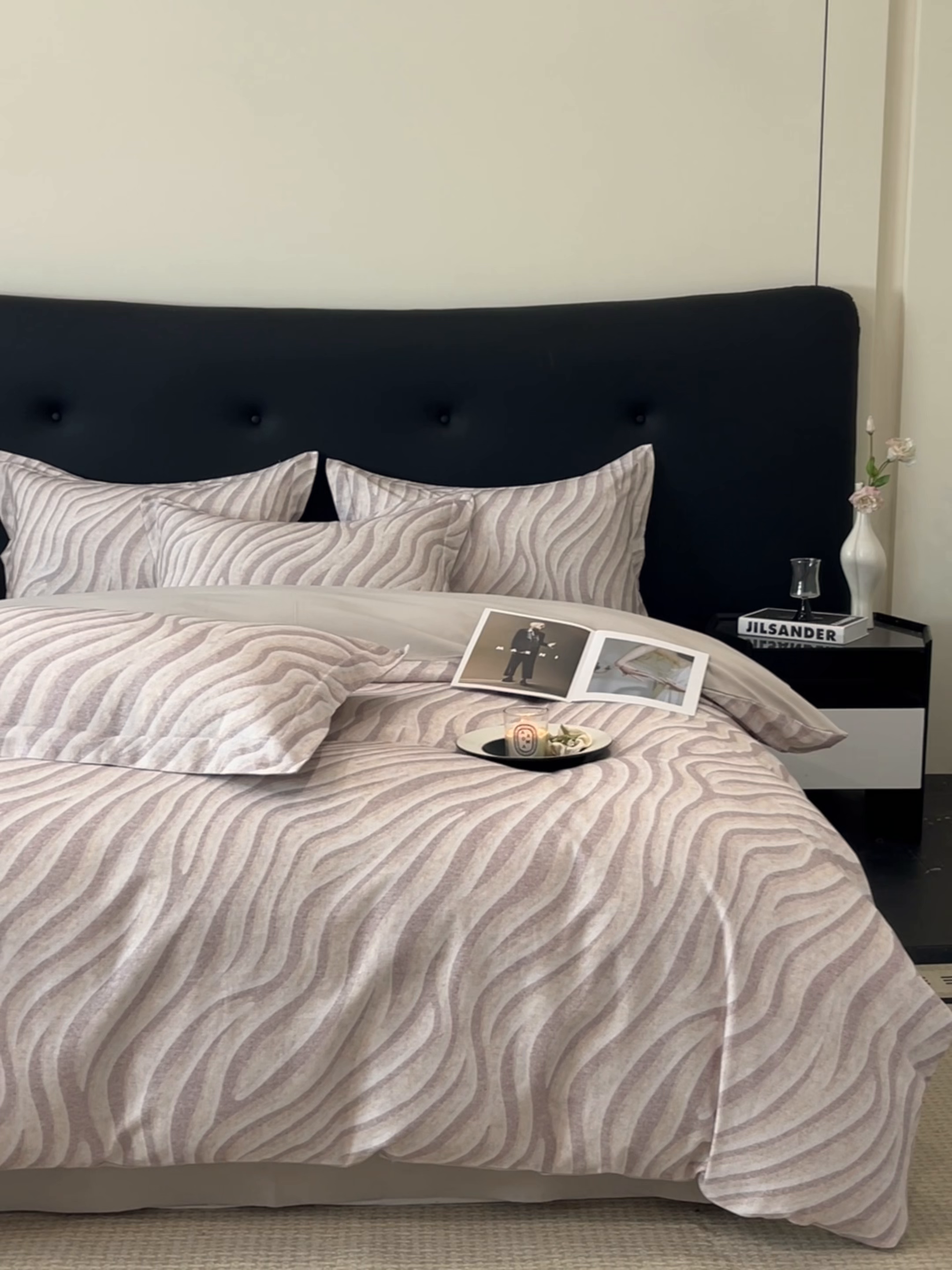 91家纺网 家纺一手货源 找家纺 笙意家纺 2025新款A类全棉纯棉磨毛刺绣印花四件套 湖光