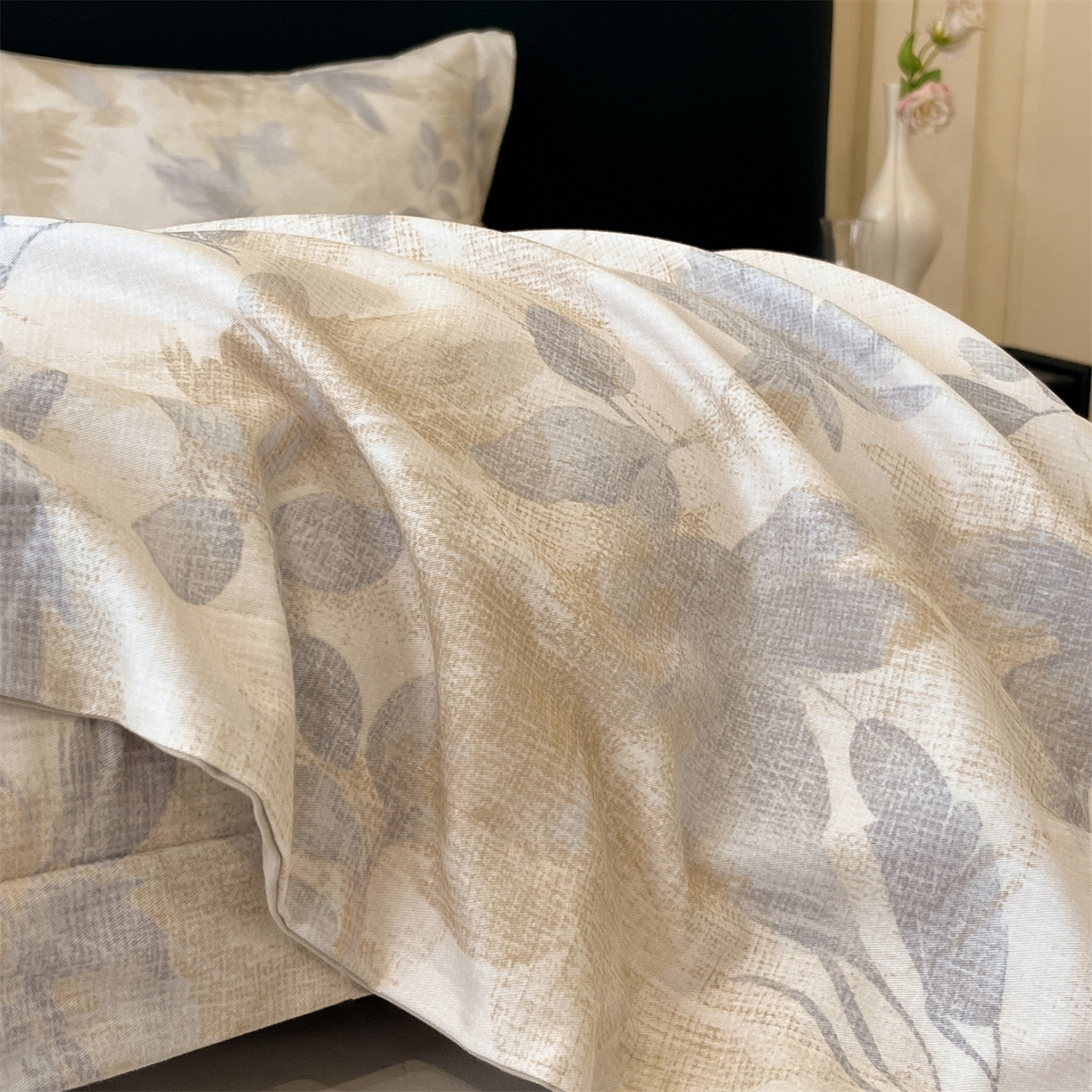 91家纺网 家纺一手货源 找家纺 笙意家纺 2025新款A类全棉纯棉磨毛刺绣印花四件套 锦瑟