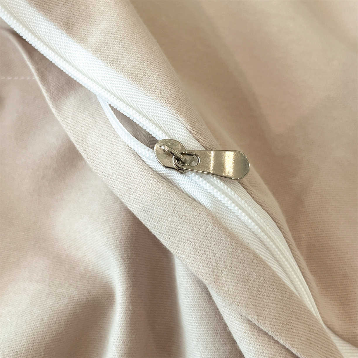 91家纺网 家纺一手货源 找家纺 笙意家纺 2025新款A类全棉纯棉磨毛刺绣印花四件套 卡拉