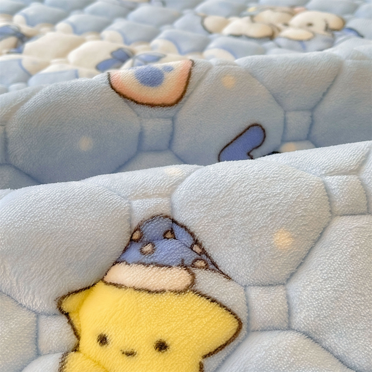 91家纺网 家纺一手货源 找家纺 雯豆家纺 2025新款加厚床垫床褥子牛奶绒床褥床护垫学生宿舍垫子铺底 牛奶绒床褥-奶蓝小狗