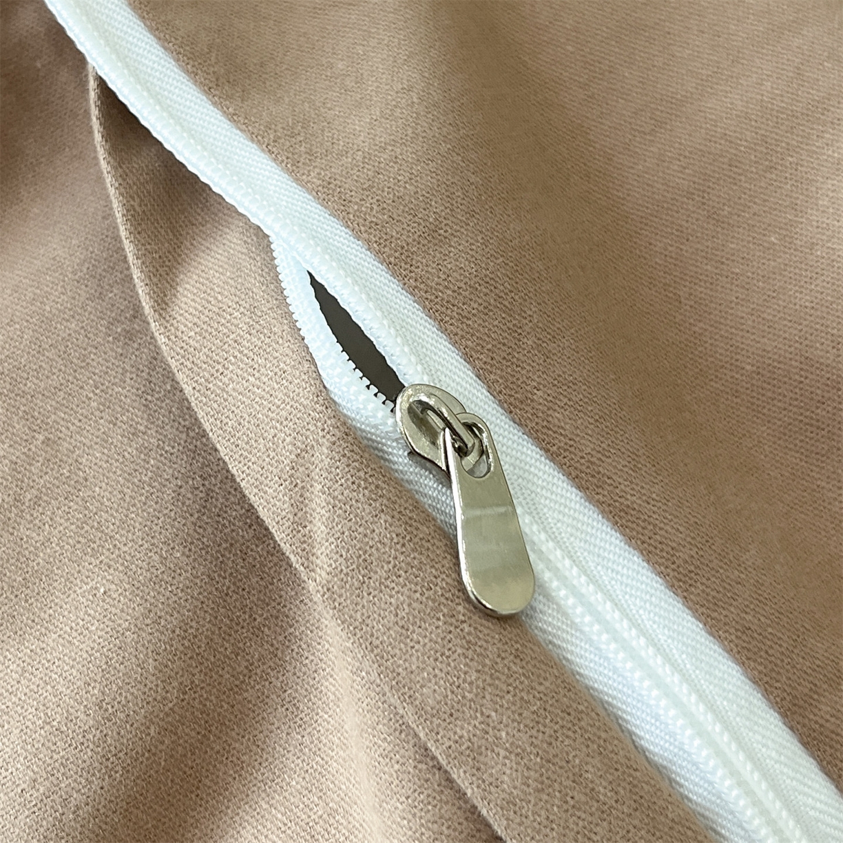 91家纺网 家纺一手货源 找家纺 笙意家纺 2025新款A类全棉纯棉磨毛刺绣印花四件套 洛霖