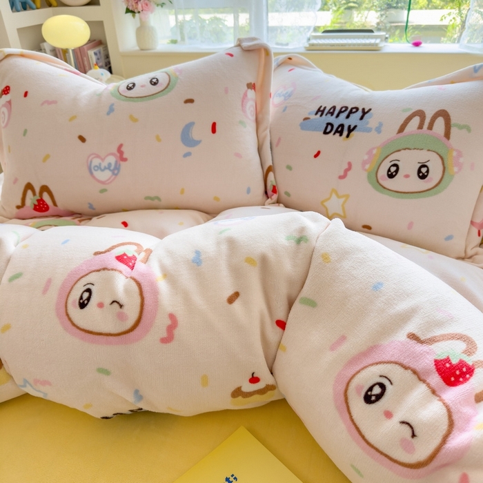 91家纺网 家纺一手货源 找家纺 （总）丝羽坊 2025新款200克加厚小清新牛奶绒床单款 床笠款四件套 被套