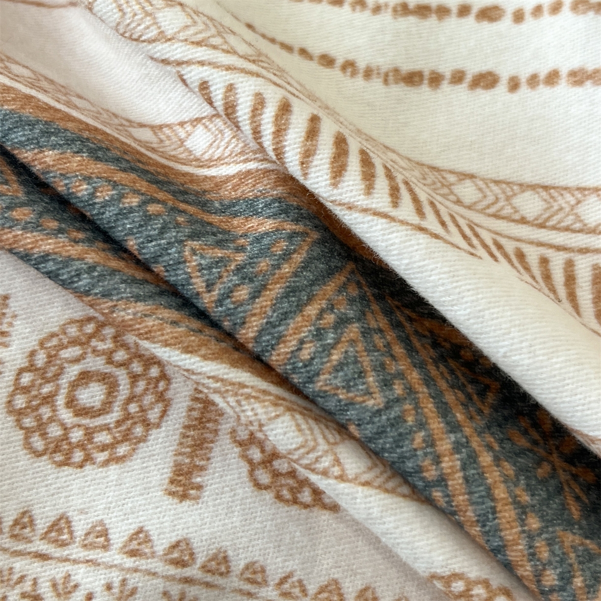 91家纺网 家纺一手货源 找家纺 笙意家纺 2025新款A类全棉纯棉磨毛刺绣印花四件套 意林