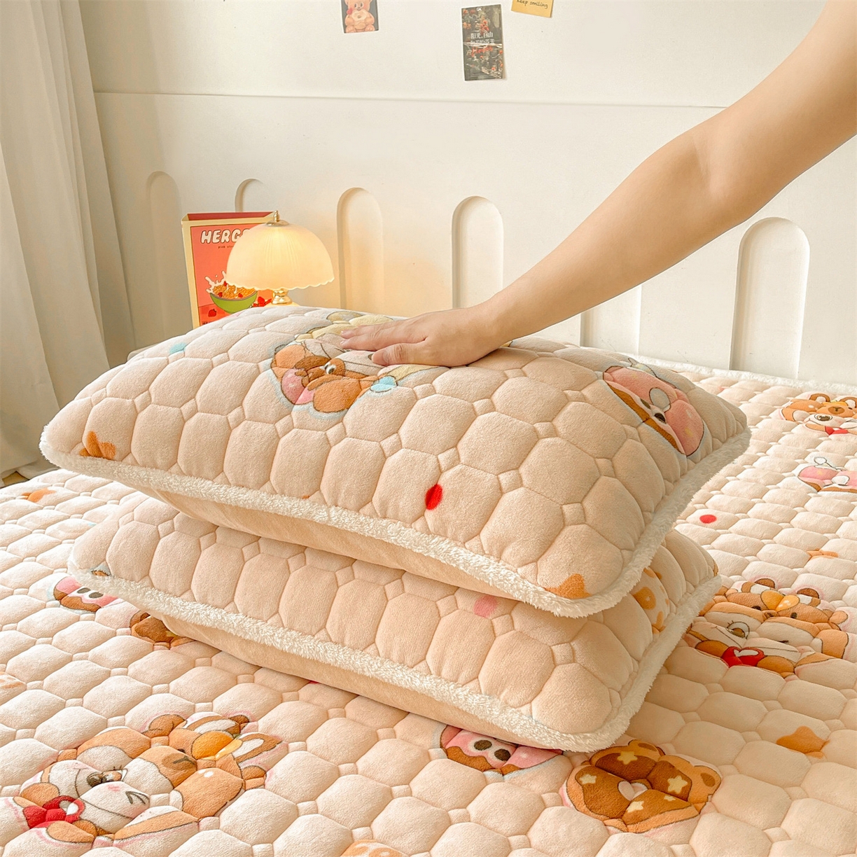 91家纺网 家纺一手货源 找家纺 雯豆家纺 2025新款加厚床垫床褥子牛奶绒床褥床护垫学生宿舍垫子铺底 牛奶绒床褥-甜心布布