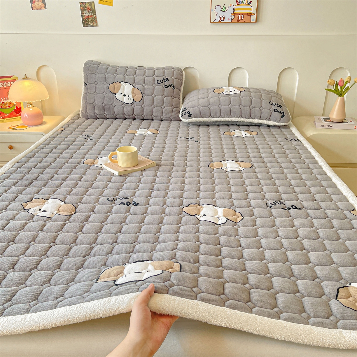 雯豆家纺 2025新款加厚床垫床褥子牛奶绒床褥床护垫学生宿舍垫子铺底 牛奶绒床褥-阳光狗
