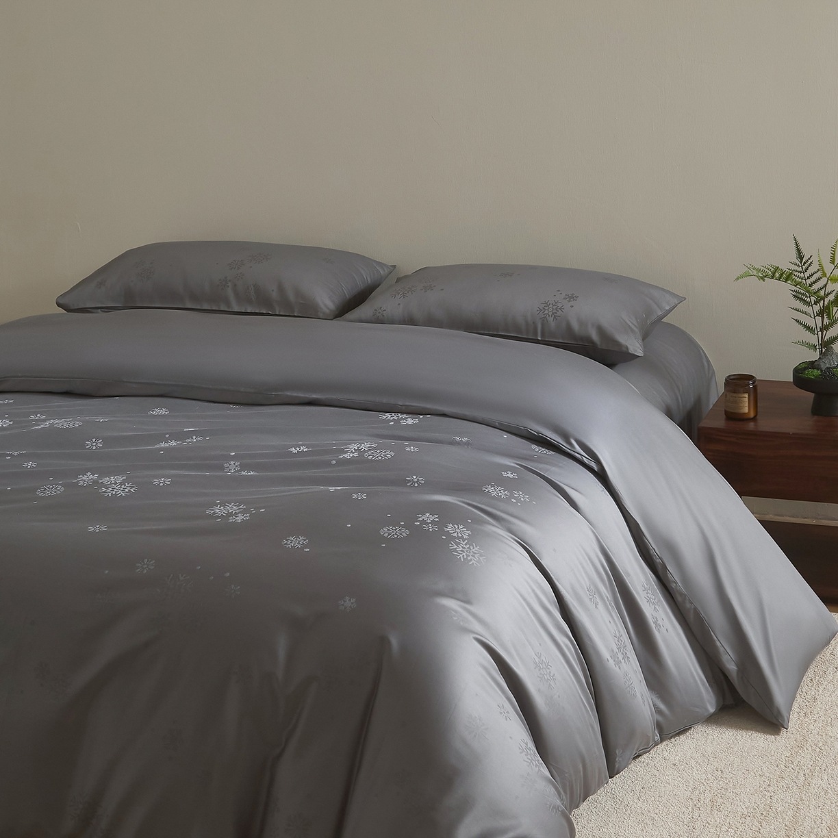 ONE TWO ONE 121 2025新款高支高密长绒棉高端贡缎精工提花（小cr ）四件套-雪落绒花系列【提供买家秀】 雪落绒花-灰