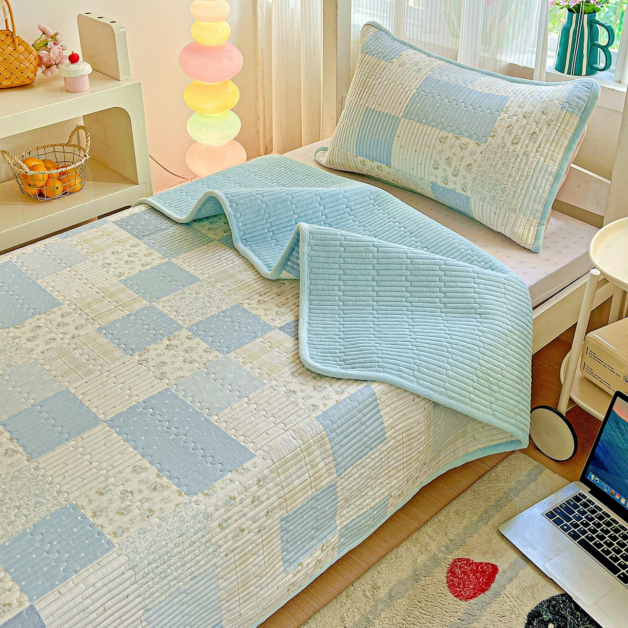 91家纺网 家纺一手货源 找家纺 恒尚居 2025新款学生床盖纯棉牛奶绒 正反两用夹棉床单床垫-秋冬款 四季通用-系列二 芳菲-蓝【A纯棉-B宝宝绒】