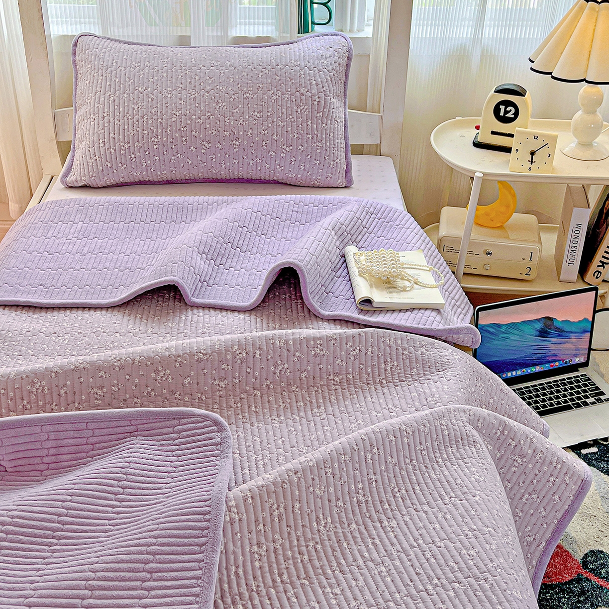 91家纺网 家纺一手货源 找家纺 恒尚居 2025新款学生床盖纯棉牛奶绒 正反两用夹棉床单床垫-秋冬款 四季通用-系列二 花言【A纯棉-B宝宝绒】