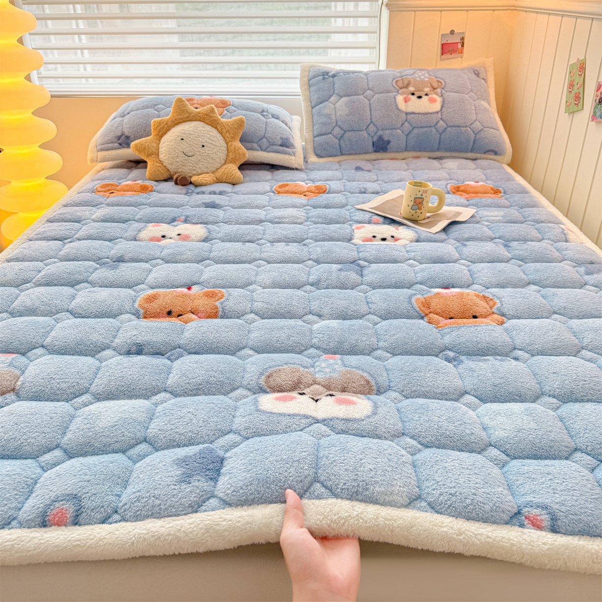 91家纺网 家纺一手货源 找家纺 （总）雯豆家纺 2025新款泰迪绒夹棉床褥子学生宿舍床垫床护垫子加厚卡通保护垫