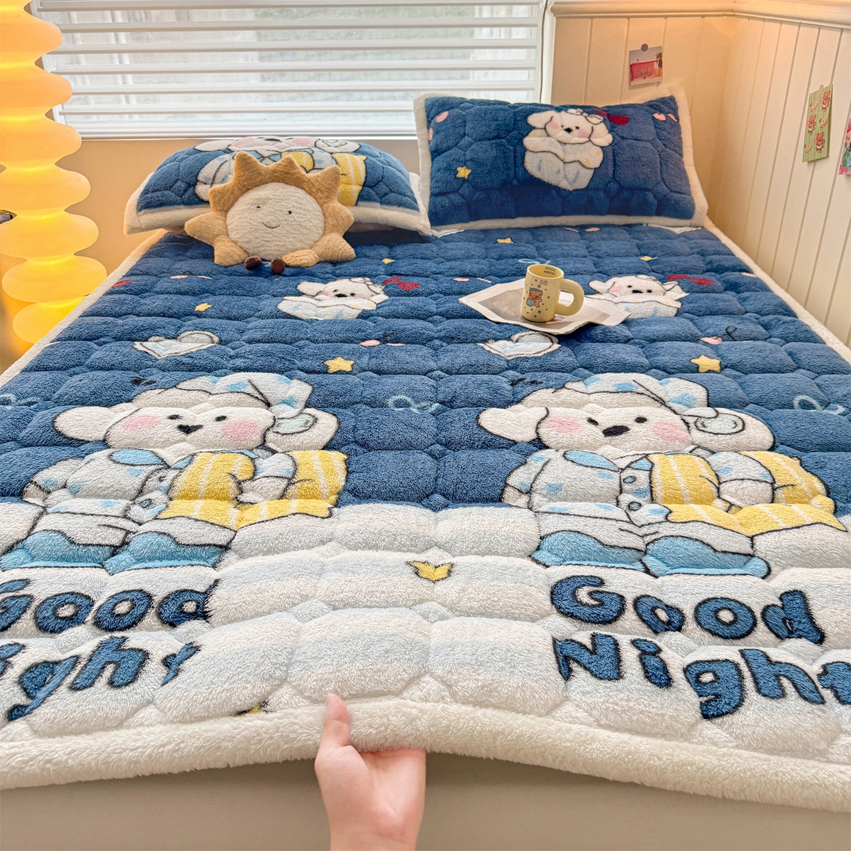 91家纺网 家纺一手货源 找家纺 （总）雯豆家纺 2025新款泰迪绒夹棉床褥子学生宿舍床垫床护垫子加厚卡通保护垫