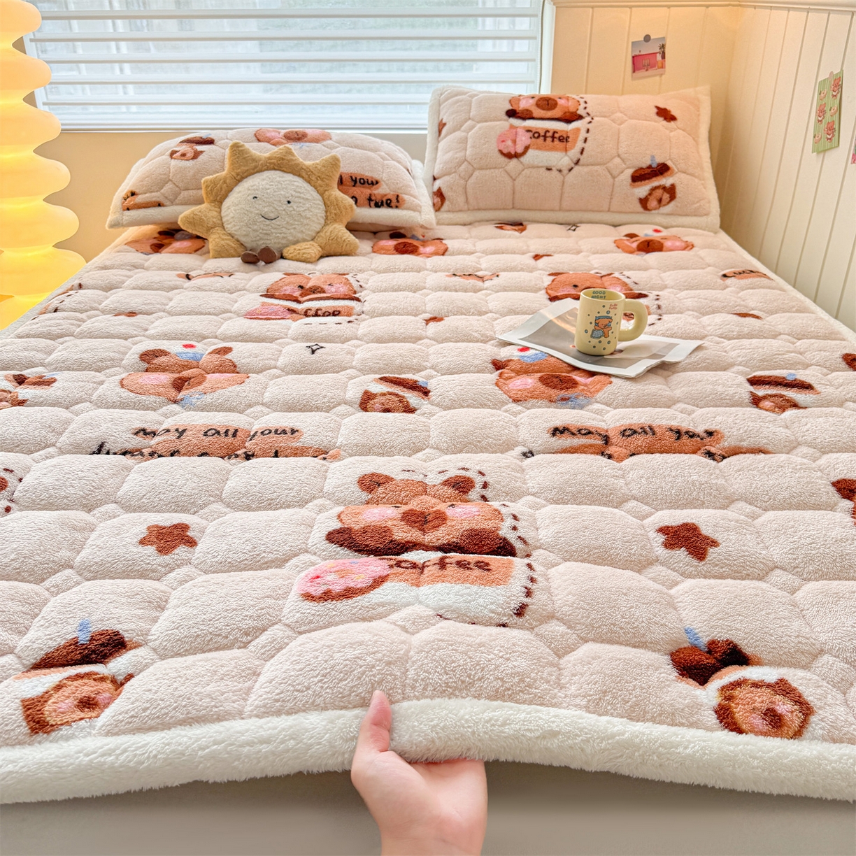 雯豆家纺 2025新款泰迪绒夹棉床褥子学生宿舍床垫床护垫子加厚卡通保护垫 泰迪绒床褥-茶杯熊