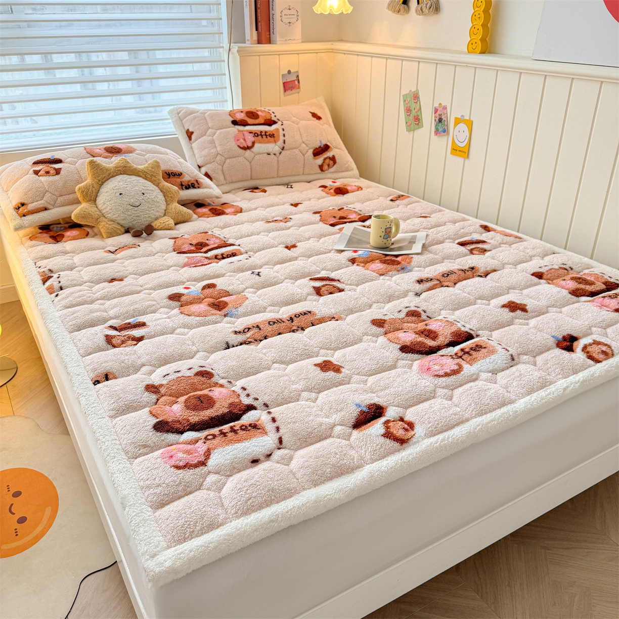 91家纺网 家纺一手货源 找家纺 雯豆家纺 2025新款泰迪绒夹棉床褥子学生宿舍床垫床护垫子加厚卡通保护垫 泰迪绒床褥-茶杯熊